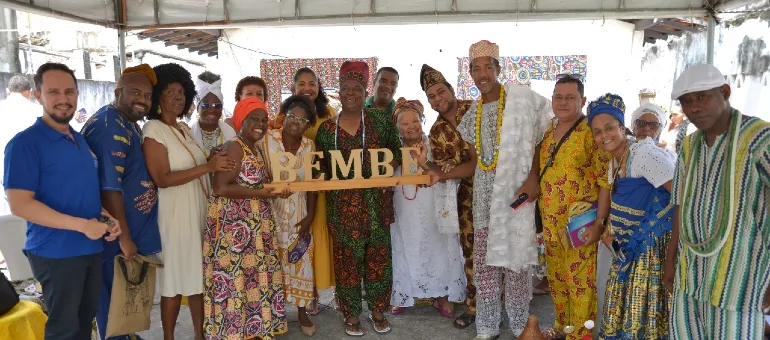 UNEB firma parceria com Associação Beneficente Bembé do Mercado para implantação de Centro de Referência