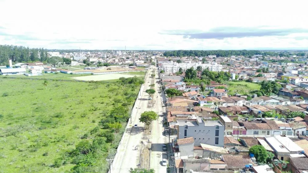 Cruz das Almas - A Prefeitura apresentou à Câmara três projetos de lei que autorizam a contratação de até R$ 60 milhões em crédito para obras de infraestrutura, pavimentação e drenagem