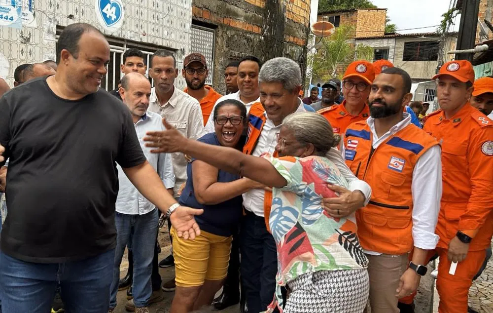 Santo Amaro recebe apoio emergencial do Governo da Bahia após enchentes causadas por fortes chuvas