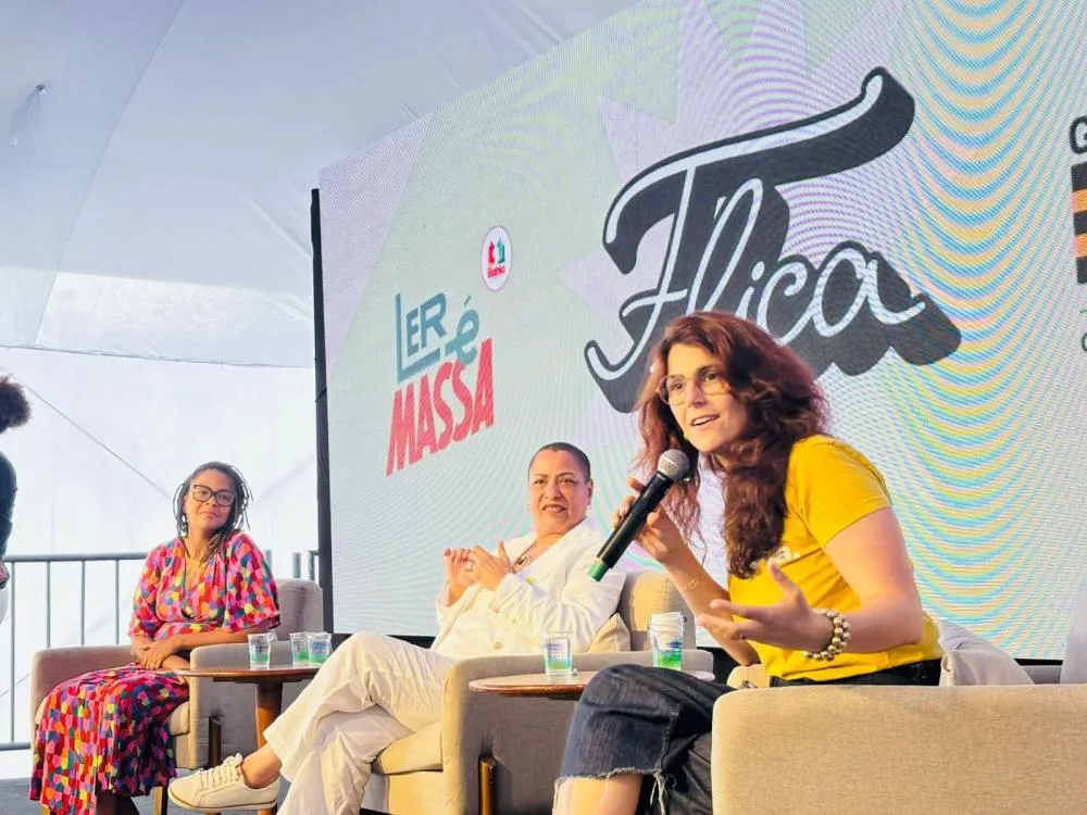 FLICA 2025 - “O nosso feminismo é pra mudar o mundo, não é pra gente ser feliz só”, diz Manuela d'Ávila