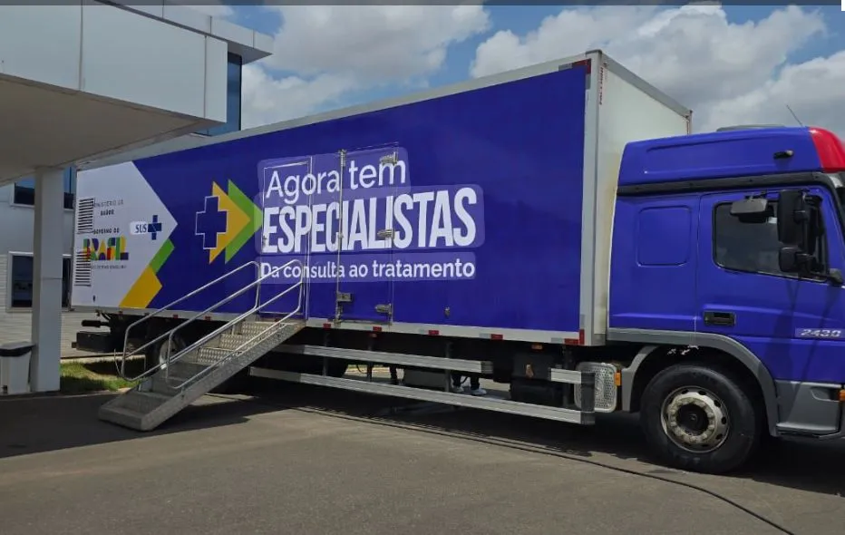 Programa do SUS “Agora tem Especialistas” leva carreta com oferta de tomografia para o Recôncavo Baiano