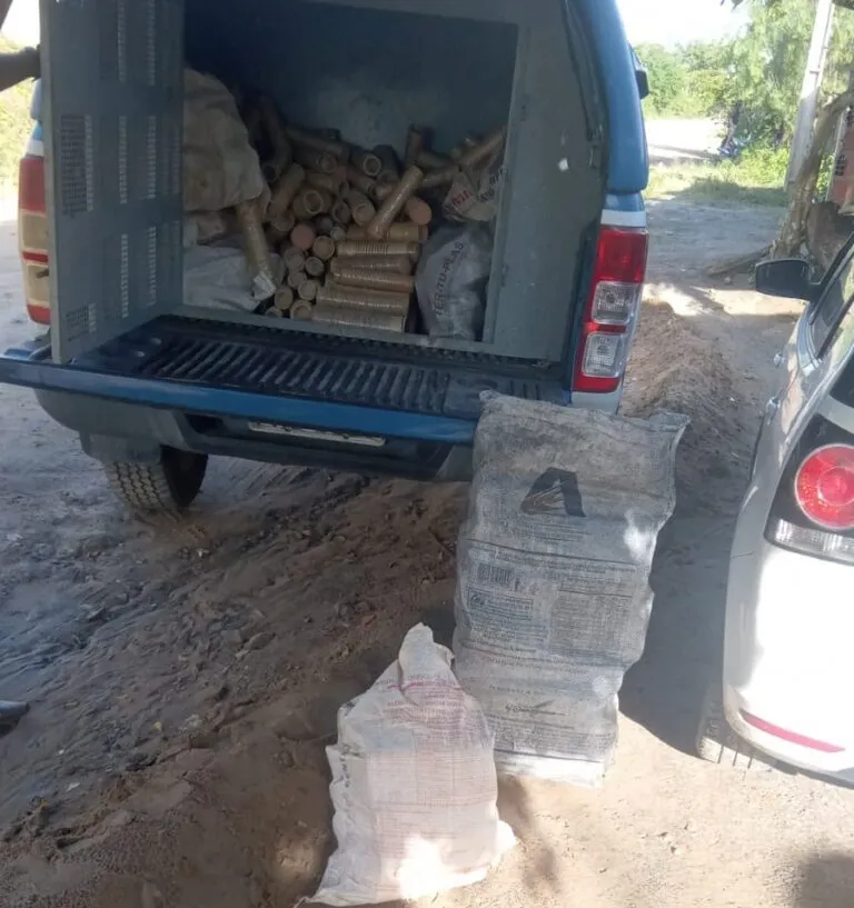 Polícia apreende grande quantidade de espadas em Cruz das Almas