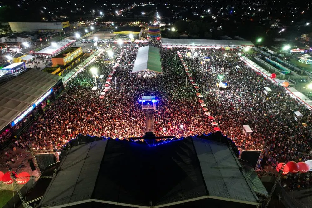 Cruz das Almas: Público lota Circuito Luiz Gonzaga na segunda noite do São João