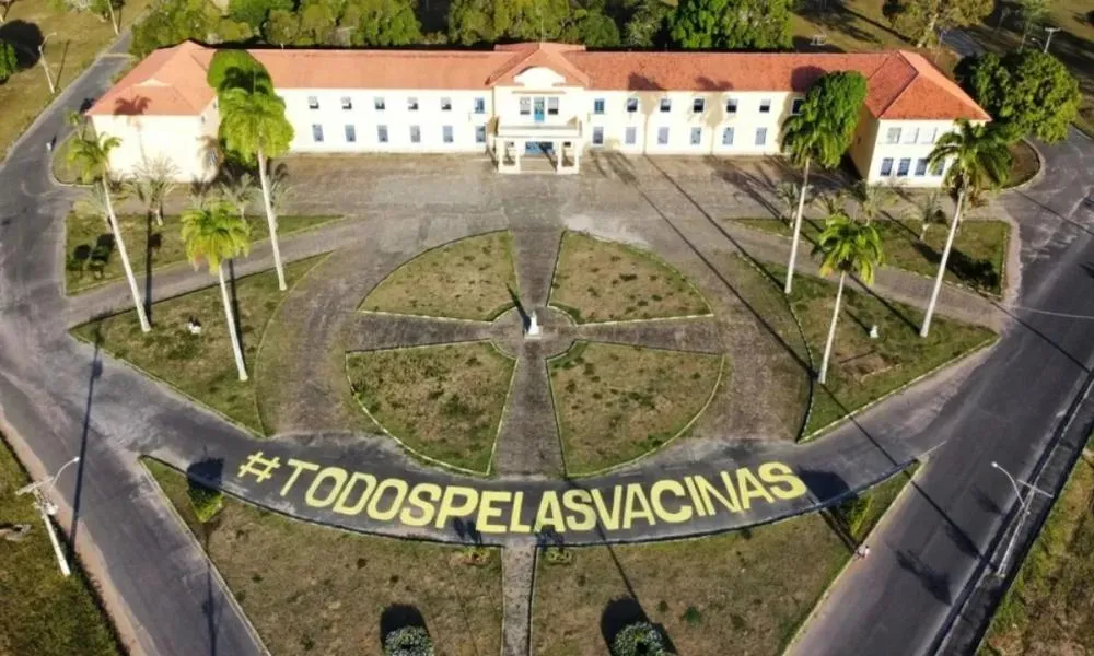A Universidade do Recôncavo da Bahia abre vagas para professores com salários de até R$ 23 mil