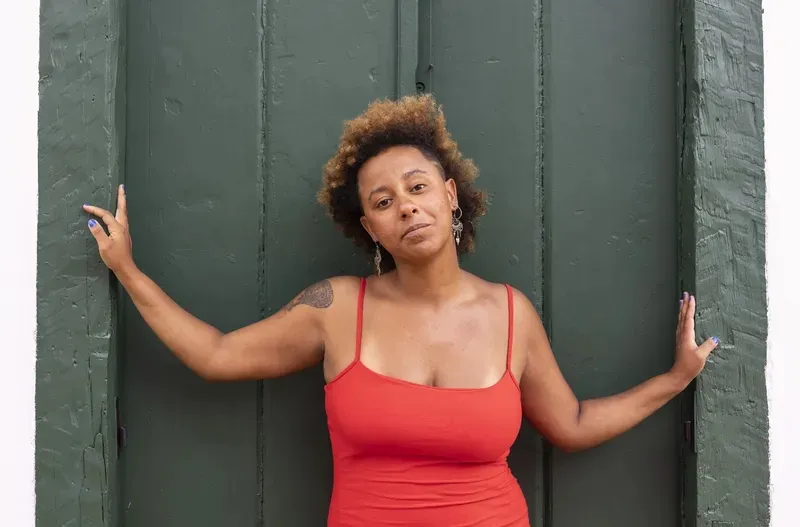 'Estamos reestruturando o cinema', diz Glenda Nicácio sobre mulheres negras dirigindo filmes