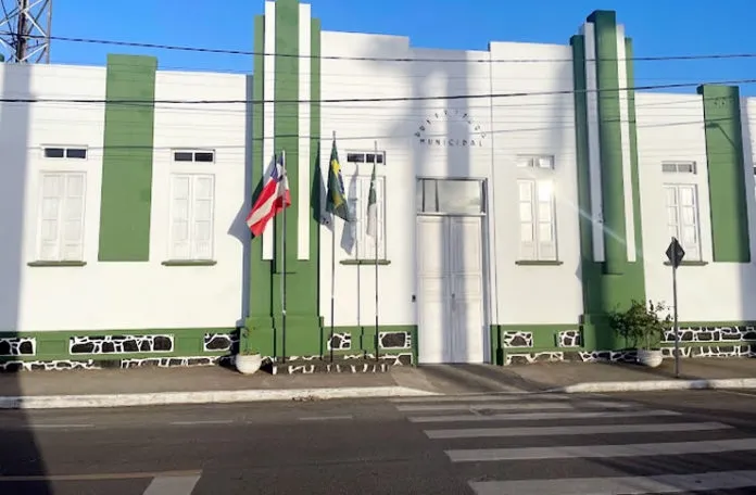 Amargosa: Prefeitura prorrogoa inscrições de três concursos com 30 vagas para candidatos de níveis médio, técnico e superior