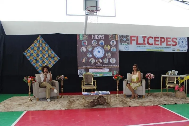 Governador Mangabeira: Feira Literária celebra identidade e resistência negra com estudantes