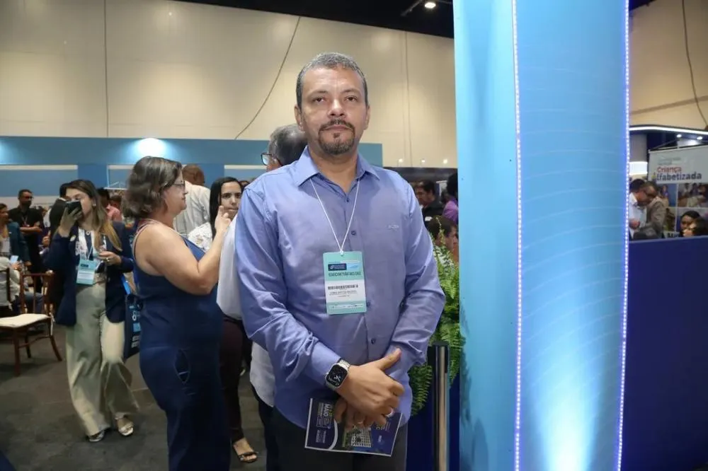 Educação de Cachoeira reforça compromisso com plano municipal antirracista